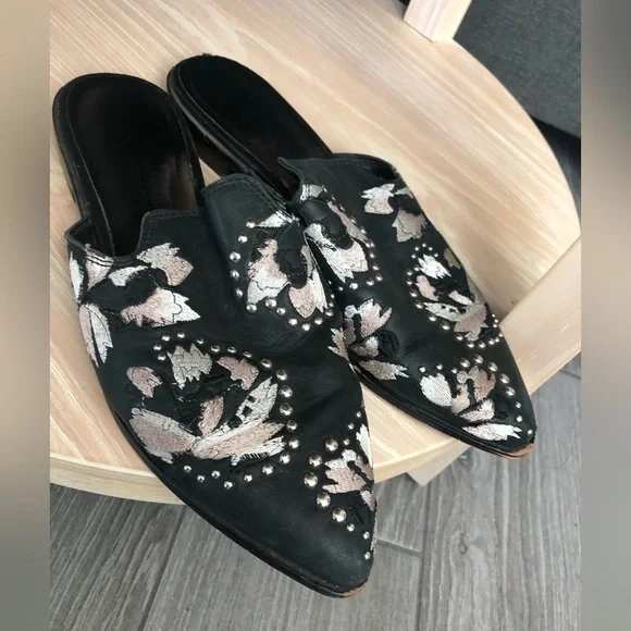 Dolce Vita|Harmony embellished leather mules flats, pointy in black & neutral••• - Picture 4 of 10